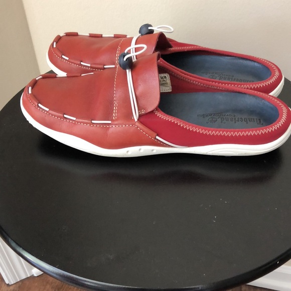Timberline comforia red boat shoe style loafer with toggle detail - Picture 3 of 13